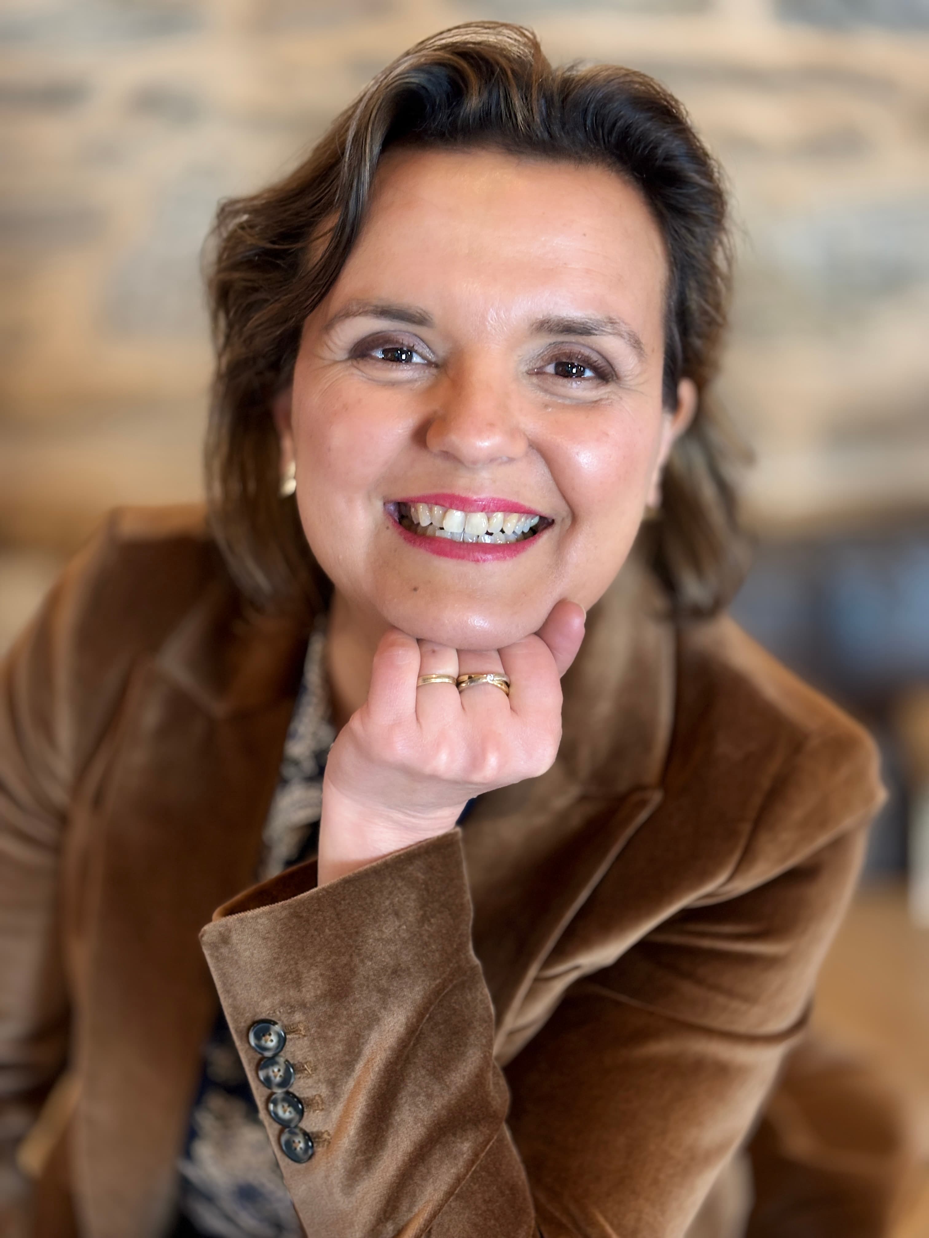 Véronique SAVINA, tête de liste